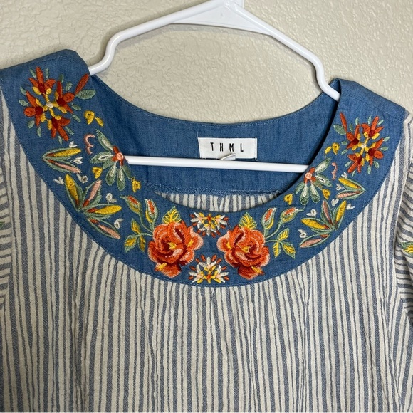 THML Anthropologie Floral Embroidered White Blue Striped Women's Top Size Small - Picture 2 of 10